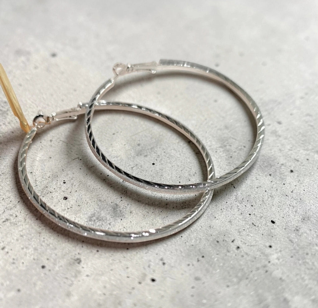 Boucles d'oreilles créoles fines – acier inoxydable doré ou argenté