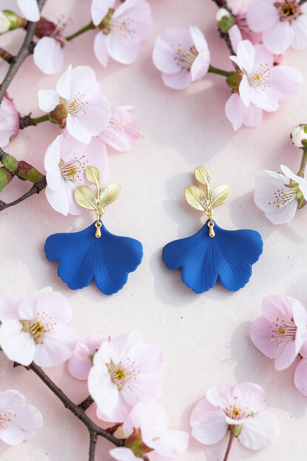 Boucles d'oreilles ginkjo acrylique clou