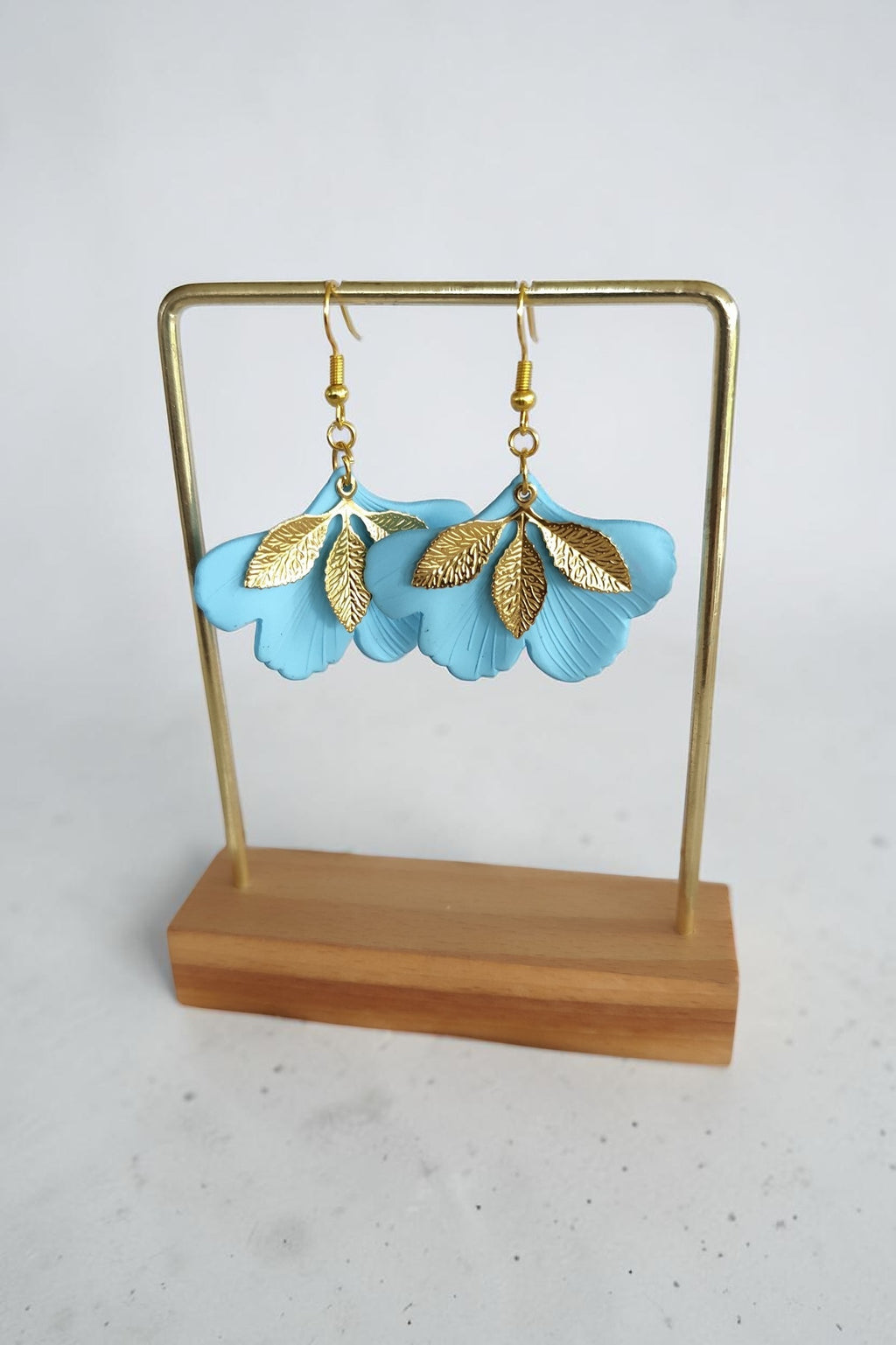 Boucles d'oreilles ginkgo acrylique