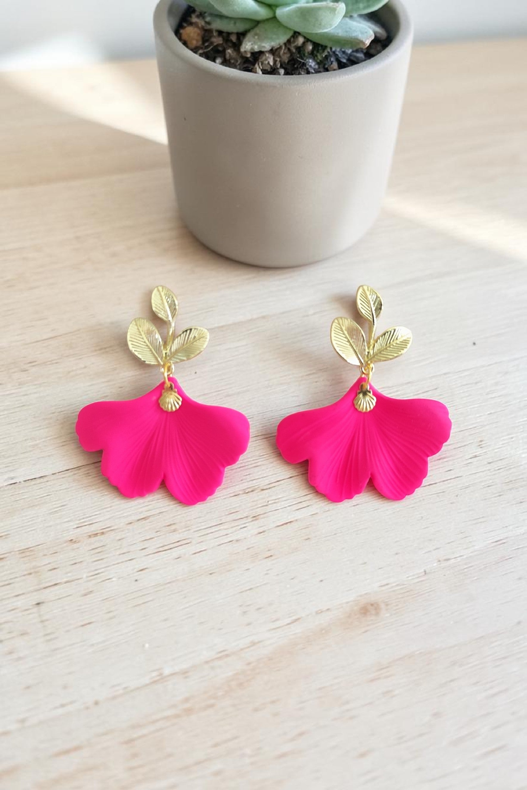 Boucles d'oreilles ginkjo acrylique clou